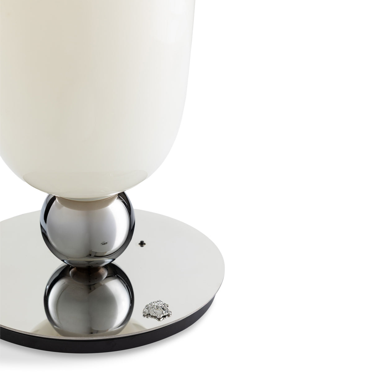 Goddess table lamp