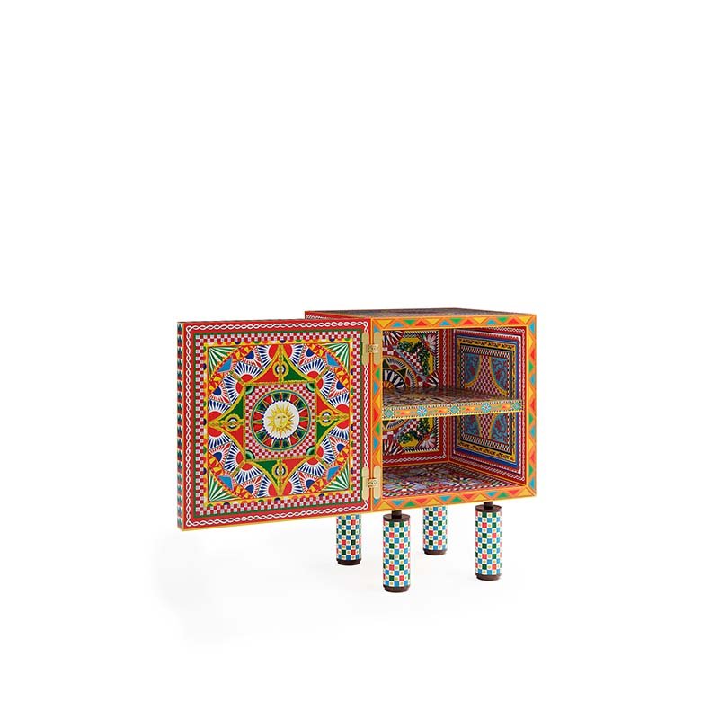 Priamo cabinet