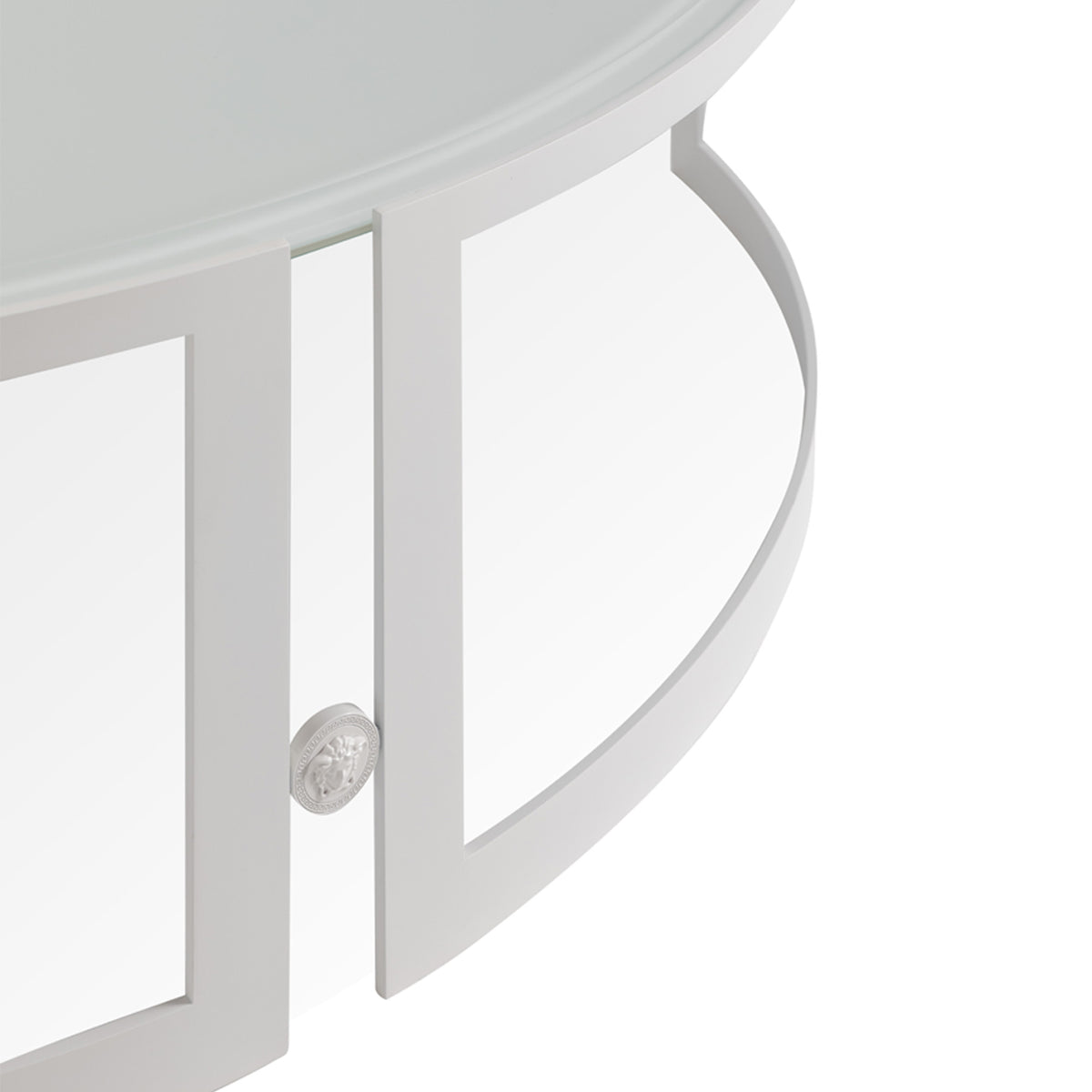 Iconic Round Outdoor coffee table