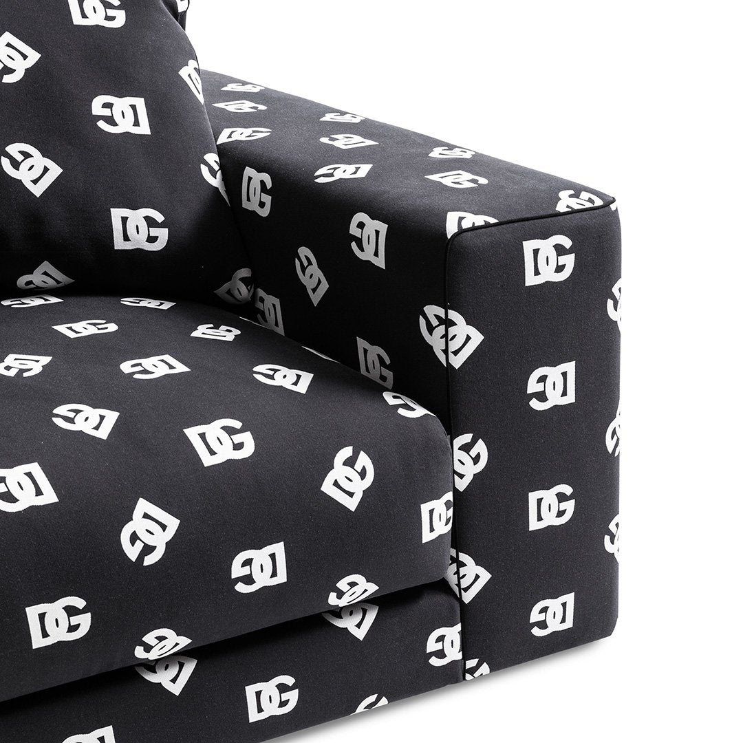 dolce-gabbana-casa-fresia-armchair-dg-logo-detail