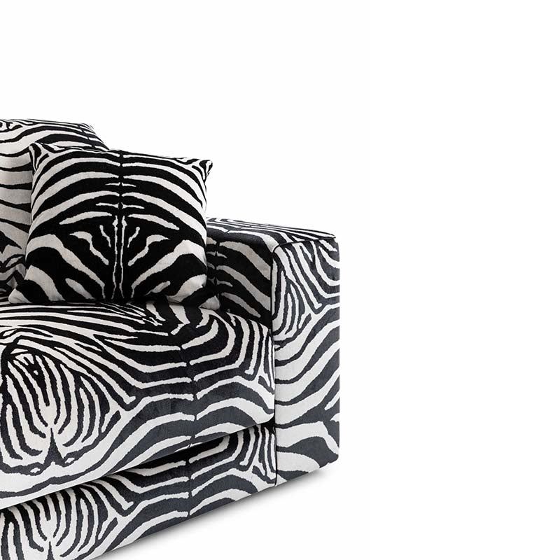 dolce-gabbana-casa-fresia-sofa-zebra-detail-1