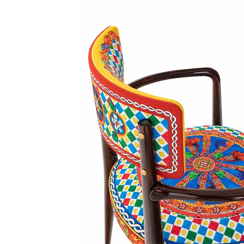 dolce-gabbana-casa-gladiolo-chair-w-armrests-carretto-back-detail