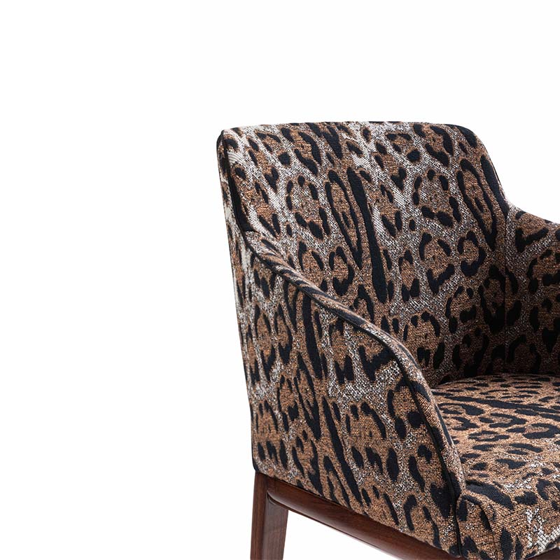 dolce-gabbana-casa-ninfea-chair-leopardo-detail