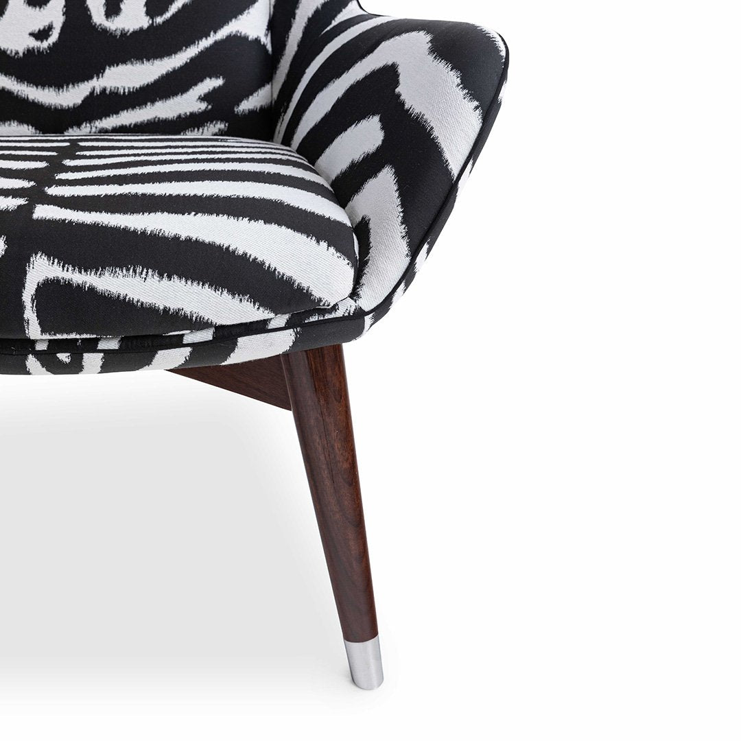 dolce-gabbana-casa-pesco-armchair-zebra-detail