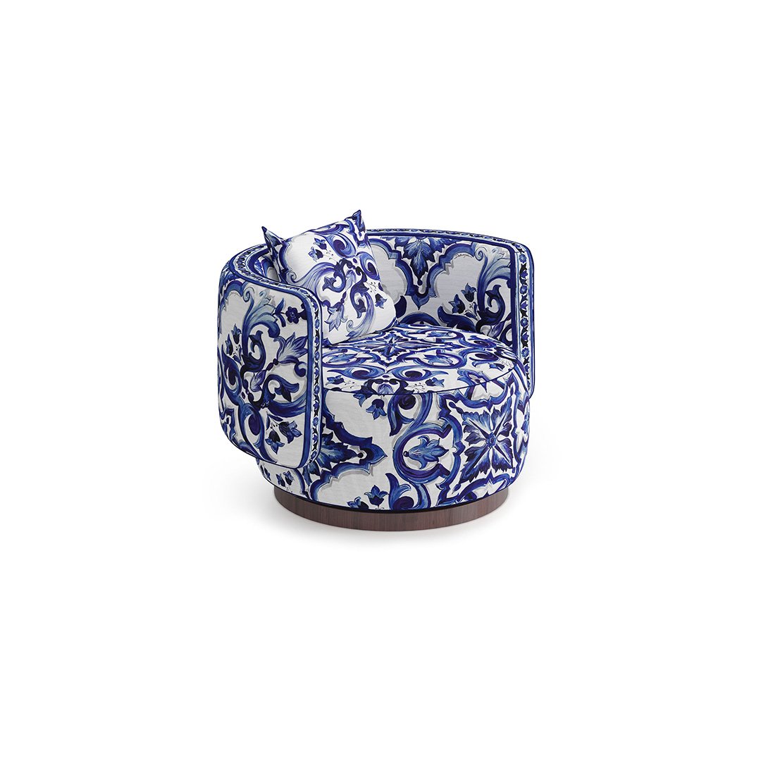 dolce-gabbana-casa-planetario-margherita-armchair-blu-mediterraneo