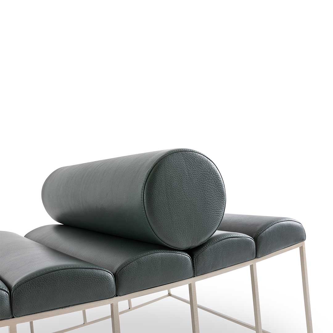 luxence-luxury-living-mille-chaise-lounge-detail-cushion-2