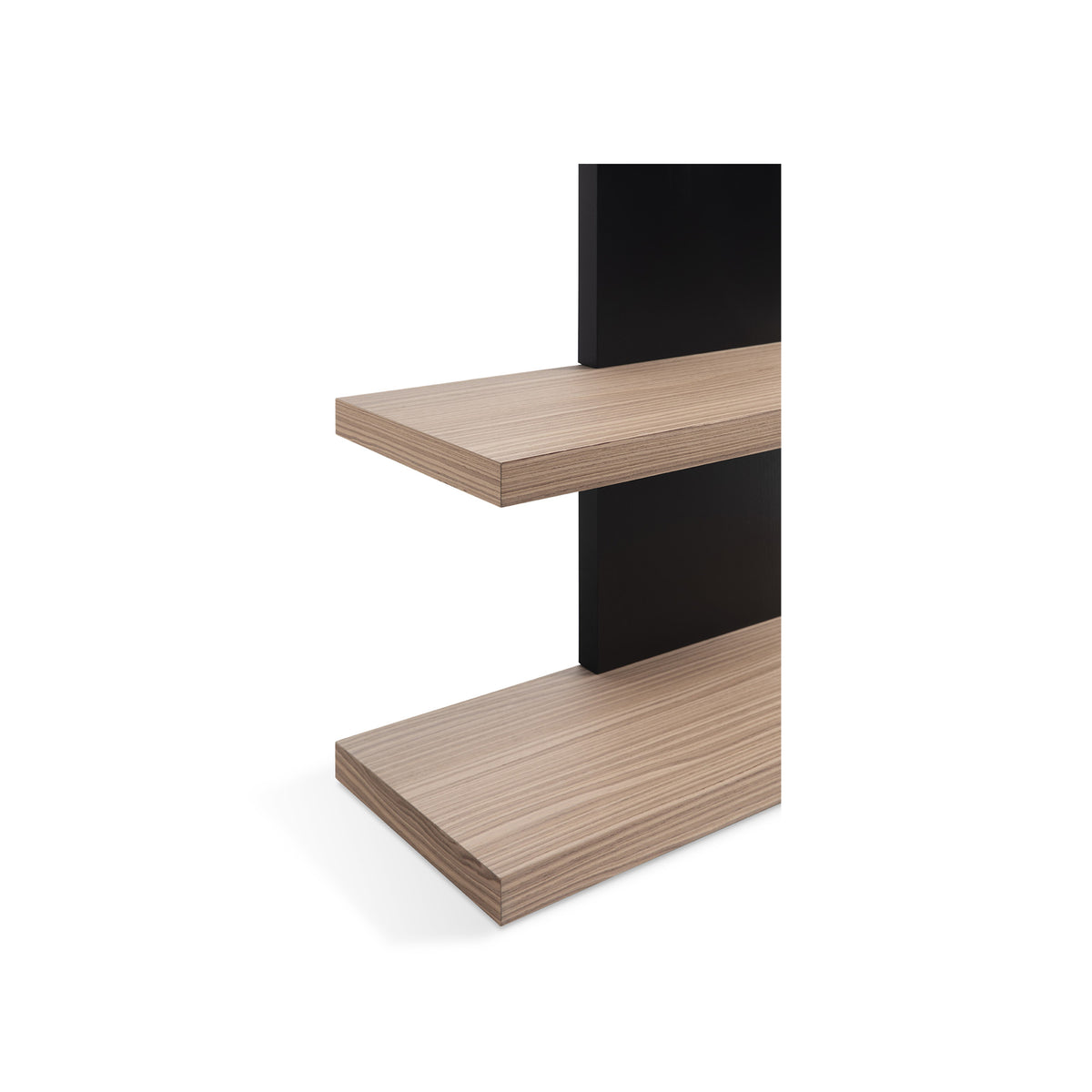 Tratt bookshelf