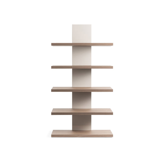 Tratt bookshelf