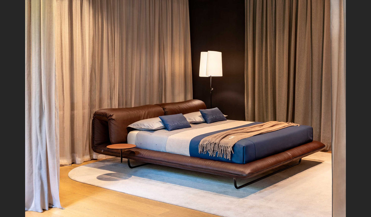 Trussardi Casa - Levre leather bed with Hug floor lamp