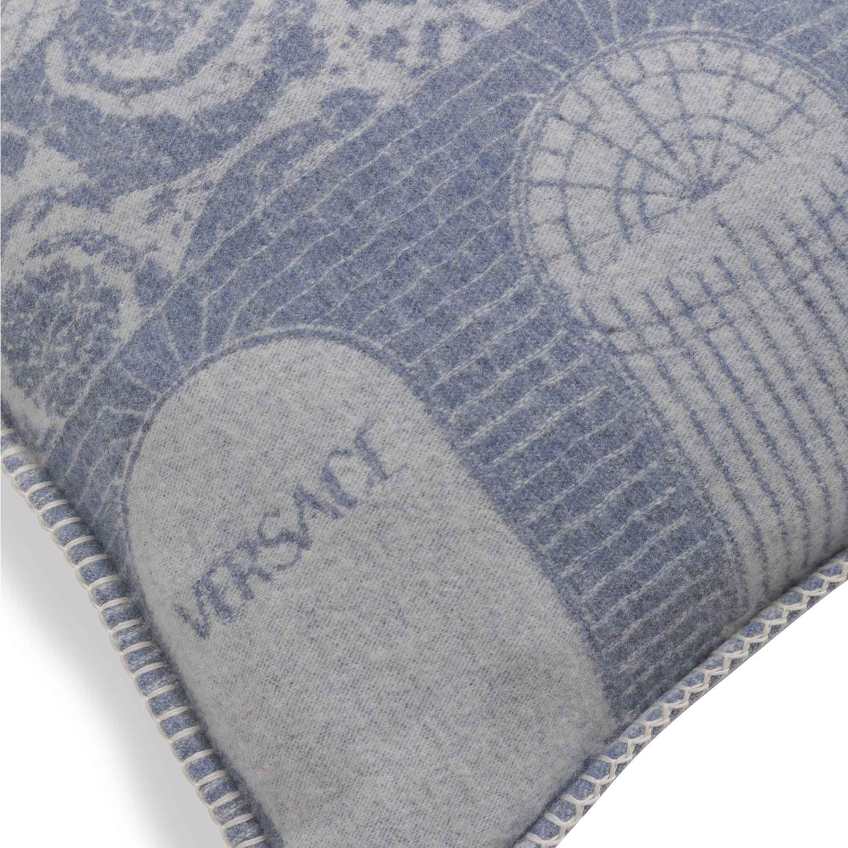 N°12 Jacquard cushion