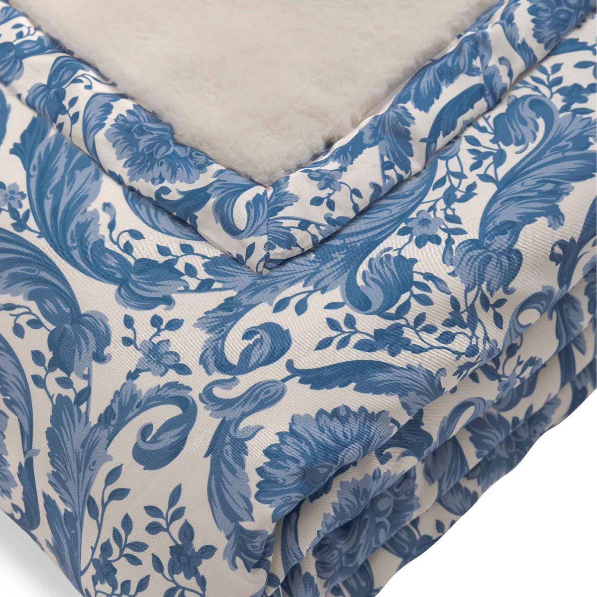 Barocco & Faux Fur throw