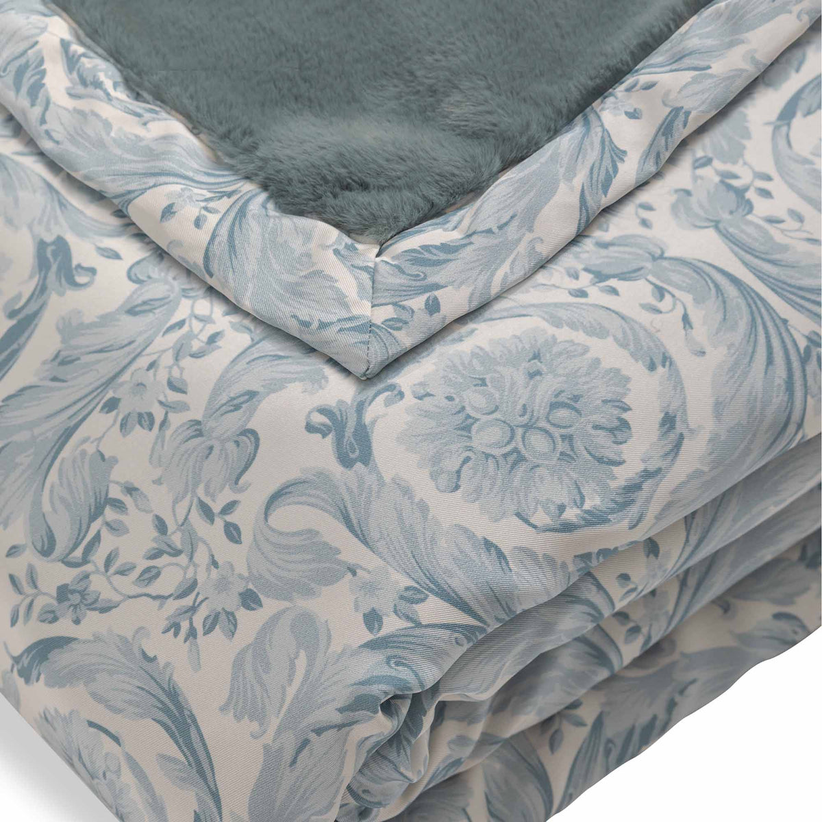 Barocco & Faux Fur throw